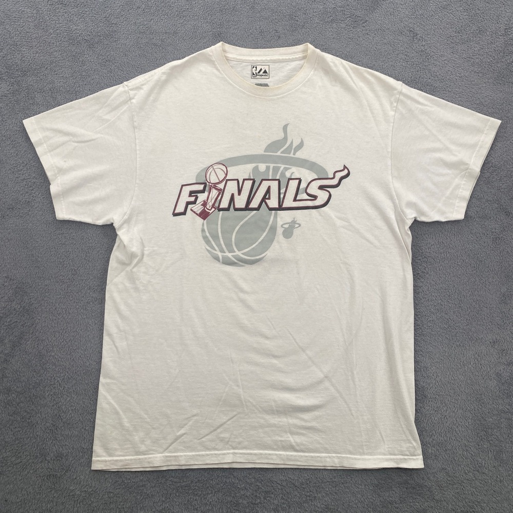 Dwyane Wade Miami Heat T-Shirt Mens Large White NBA Finals Majestic Graphic